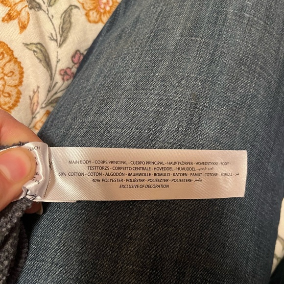 Men's Charcoal Ariat Hoodie - Picture 5 of 5